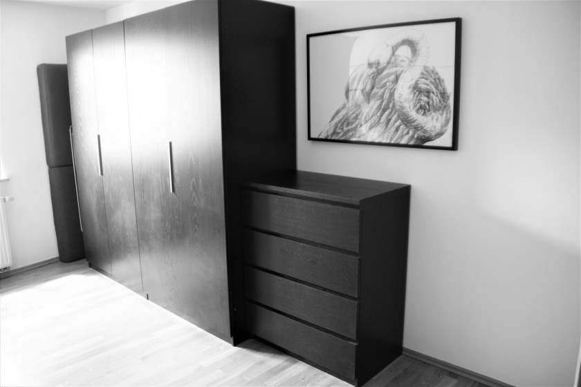 Ankleidezimmer minimalistisch