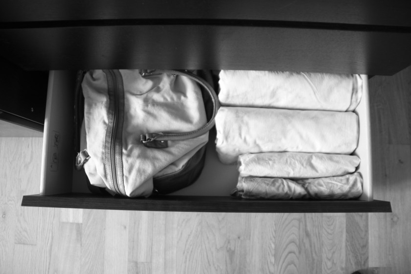 Taschen in Taschen packen